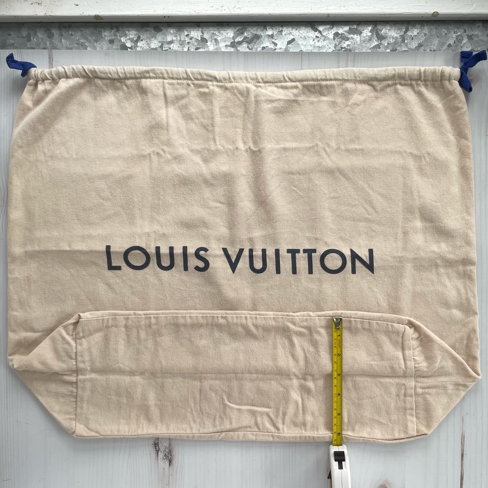 Louis Vuitton Drawstring Dust Bag - Picture 5 of 7